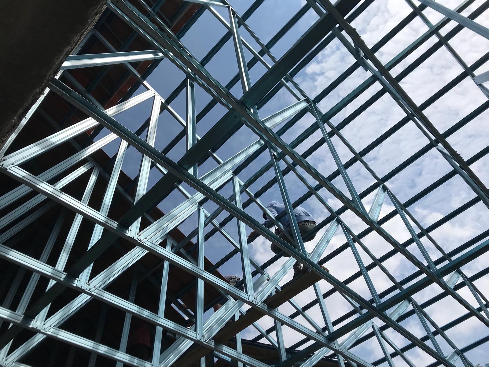 Construction d'une charpente métallique au Maroc