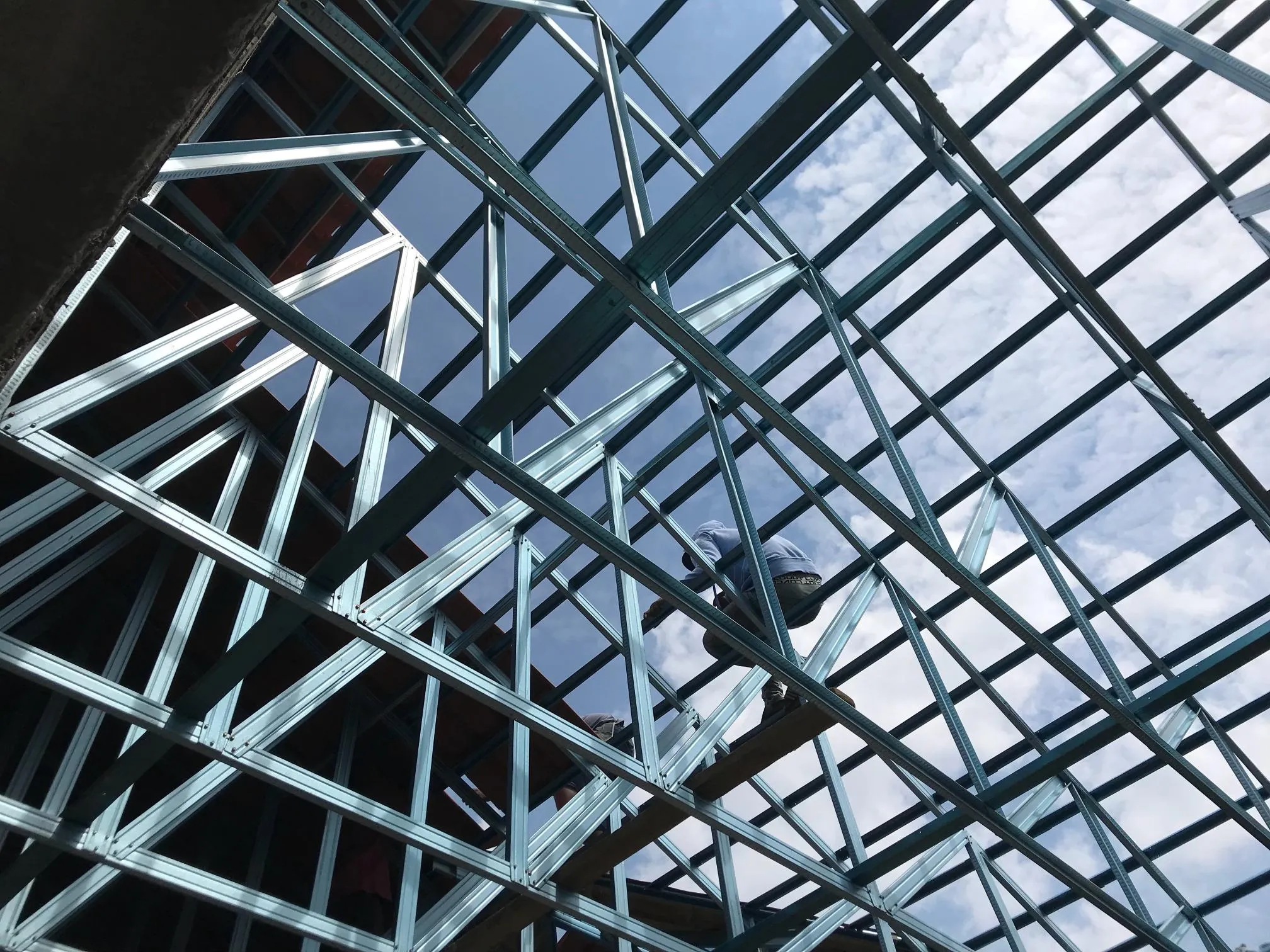 Construction d'une charpente métallique au Maroc